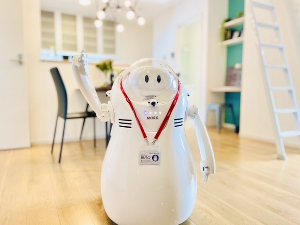 カーザロボティクスが展示場でのロボット接客の強化・営業活動の効率化へ　育児休暇から復帰した従業員で「ロボット部」を新設