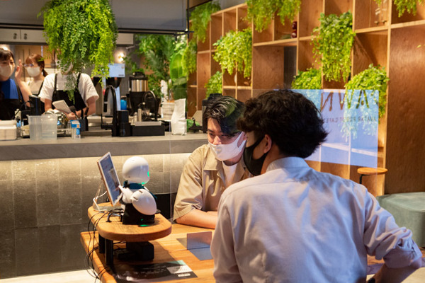 「分身ロボットカフェDAWN ver.β」常設実験店レポート　難病や外出困難の人達が活き活きと働けるカフェがついに常設店に