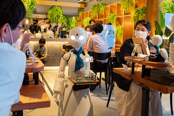 「分身ロボットカフェDAWN ver.β」常設実験店レポート　難病や外出困難の人達が活き活きと働けるカフェがついに常設店に
