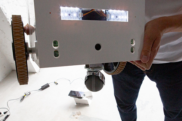 【日本初】VRとロボットで建築現場のDX化を推進　ログビルドが「建築のミライ」発表会でアバターロボットとVRデジタルツインを公開