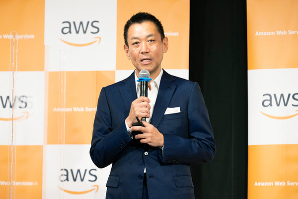 コマツ「スマートコンストラクション」でDXを推進　1万4千件超の建設現場に導入　システムの流れとAWSを採用した理由を公開