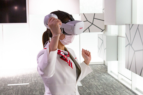 ドコモが5G高度化/6Gへの取り組みを報道向けに公開　「MWC 2021」の展示技術を「docomo Special Showcase in Tokyo」で