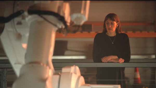 アームロボットがアスリートの動きを巨大キャンバスに描き出す アート作品「ザ・コンスタント・ガーデナーズ」上野公園で展示