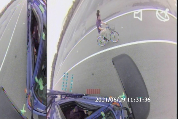 AIが左側方の歩行者や自転車、急な割り込みを検知 大型トラック用安全AIカメラシステム「ACSL-0003」日本自動車研究所でテスト