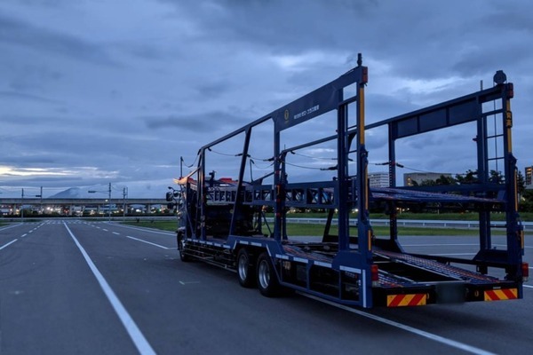 AIが左側方の歩行者や自転車、急な割り込みを検知 大型トラック用安全AIカメラシステム「ACSL-0003」日本自動車研究所でテスト