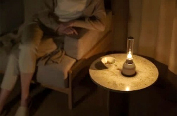 ソニーのキャンドルライトみたいなグラスサウンドスピーカー『LSPX-S3』有機ガラス管からクリアな音が広がるしくみ