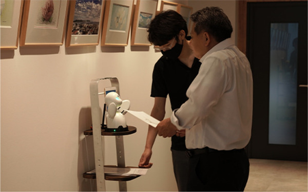 自由に話せて動ける分身ロボットの新製品『OriHime Porter』オリィ研究所が発表　OriHimeとワゴン型アバターモビリティの融合