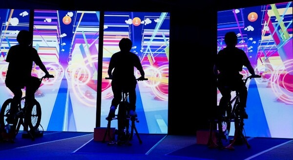 松屋銀座でポケモンと楽しむ体験型企画展開幕！光や音の演出で会場内に色があふれる「POKÉMON COLORS」