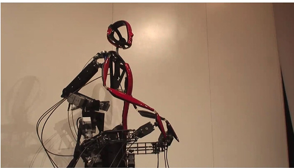 ロボットでストレスフリーな社会を　ユニバーサル未来社会推進協議会 ロボットショーケース