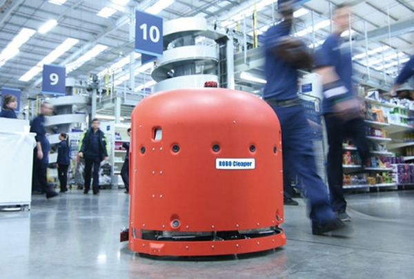 中西金属工業 藤井寺市で自動床洗浄ロボットと除菌ロボットの実証実験を実施 商業施設や公共施設での活躍の可能性を確認