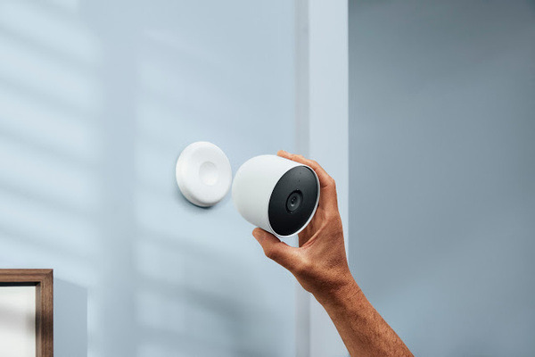 GoogleのNest Familyに3製品が追加　バッテリー式のスマートカメラとビデオドアホン、屋内用スマートカメラ
