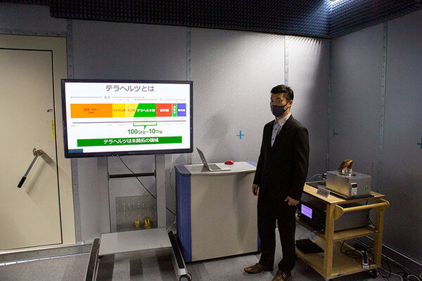 ソフトバンクが6Gで注力する次世代「テラヘルツ」通信とは何か? メリットと課題、伝搬特性のデモを公開