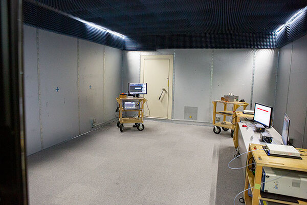 ソフトバンクが6Gで注力する次世代「テラヘルツ」通信とは何か? メリットと課題、伝搬特性のデモを公開