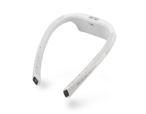 フェアリーデバイセズの首に掛けるウェアラブルデバイス「THINKLET」がNSSOLの作業支援ソリューションに対応