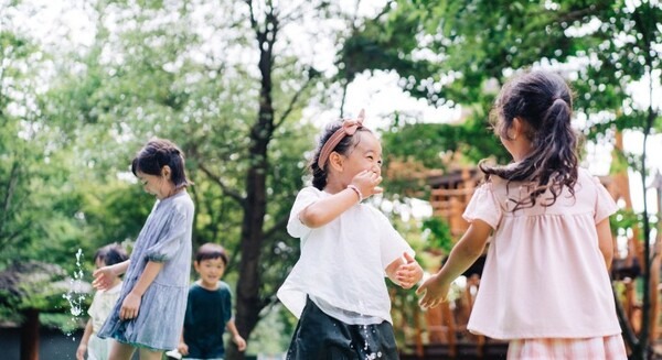 ムーミンバレーパークで「ニョロニョロポンチョ」を毎日先着101名の子供にプレゼント！夏の楽しい仕掛けを一挙紹介