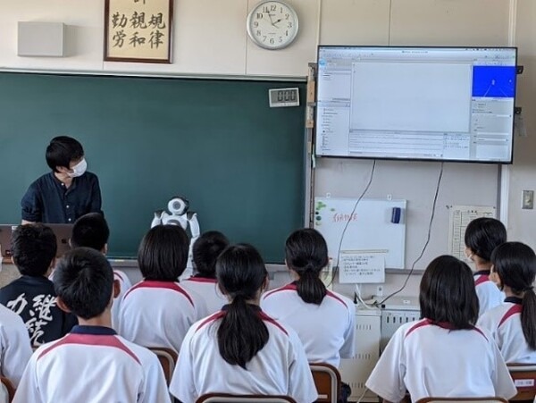 三菱総研DCSの「ロボットプログラミング入門」出張特別授業を希望する小・中学校募集 地方や小規模校でも可 費用は無料