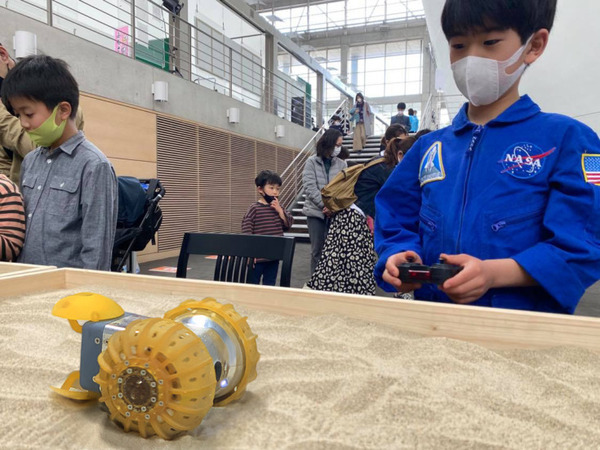 「YAOKI」を操縦して月面探査ミッションを疑似体験　「中秋の名月」サンシャイン60展望台で月にまつわるイベント開催へ