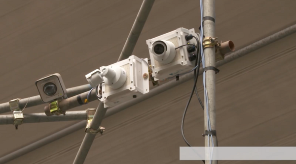 土砂の積み込みを自動運転化　一人が複数台重機を同時監視「バックホウ自律運転システム」大林組/NEC/大裕