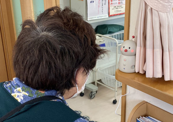 BOCCO emoの音声認識で乗合オンデマンドタクシーを予約　高齢者にスマホの代わりとしてロボットを活用　長野県茅野市