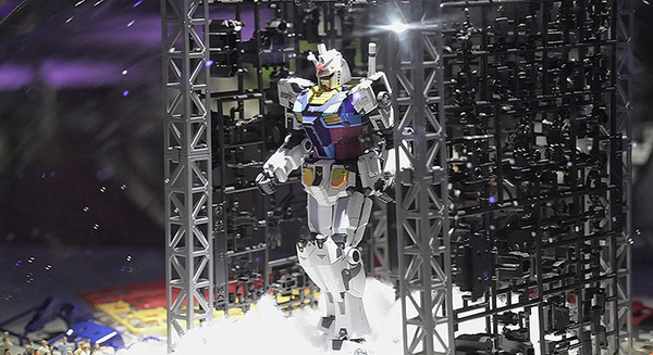 ドバイ万博 日本館アンバサダーの機動戦士ガンダム、模型展示の最新映像を入手　特製ガンプラも発売