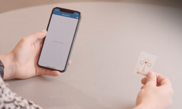 電池レスのIoTセンシング・ラベル「Wiliotタグ」で商品や在庫情報を収集 サトーがWiliot社とスマートリテールで協業
