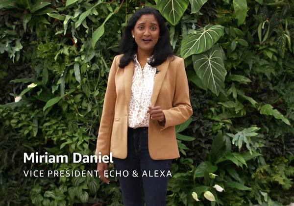 壁掛けできるAmazon「Echo Show 15」を発表！家族を見分ける「ビジュアルID」機能、フォトフレームにもなる1080pフルHD対応