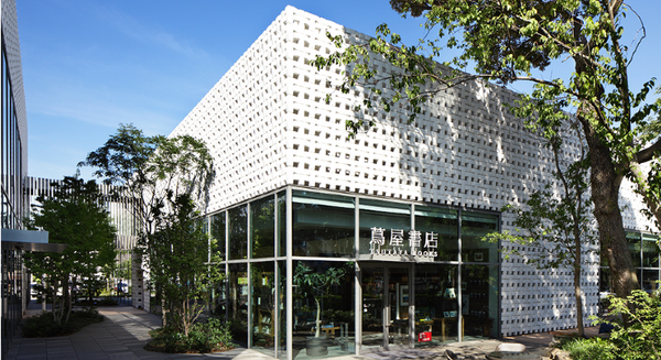 代官山 蔦屋書店「空飛ぶバイク」を展示　A.L.I.「XTURISMO Limited Edition」10/26お披露目会　2022年前半に納車予定