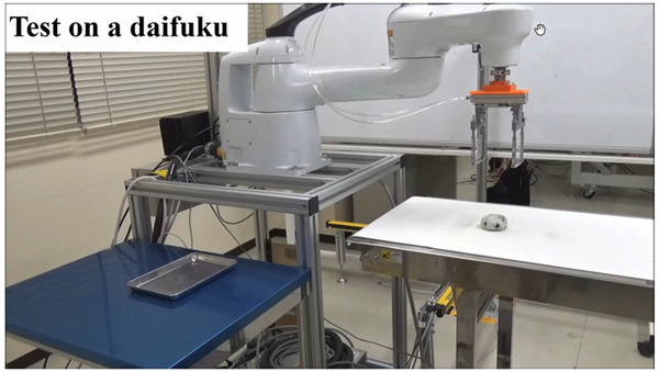 【速報】豆腐もつかめるロボットハンド、天ぷら盛り付け/自律移動式下膳ロボット　立命館大学が飲食業界の自動化研究を発表