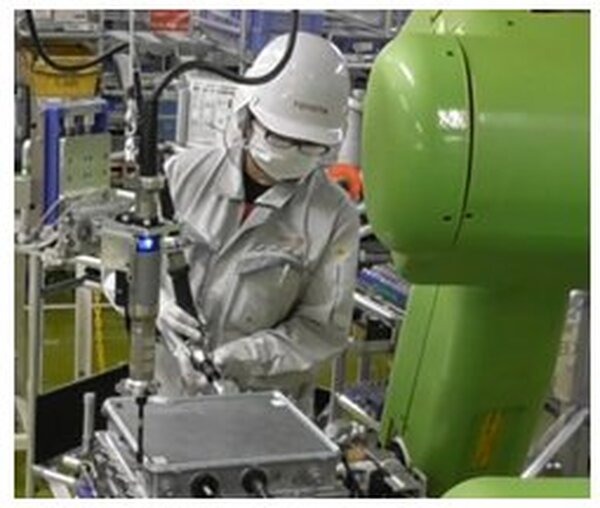 トヨタとパナソニックが指の怪我防止と安全評価用「指ダミー」を開発　人と機械・協働ロボットが安心安全に共存するため