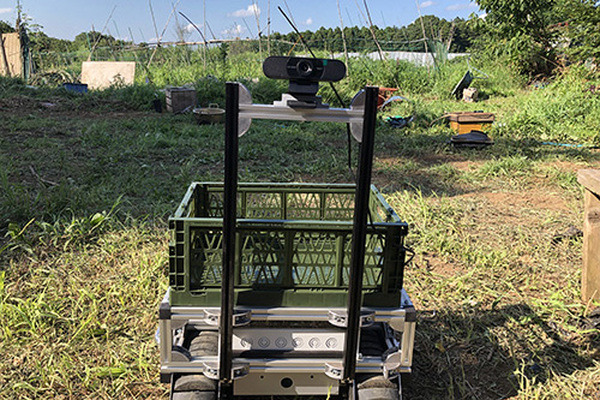 取り付けるだけで移動ロボットを作れるCuboRexの「CuGo」300台導入突破 自動除草ロボットなどの導入事例を公開