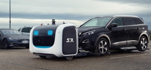 自動車を持ち上げて自動で運ぶバレーパーキングロボット、国内でも初登場　三菱重工がStanley Roboticsと協働