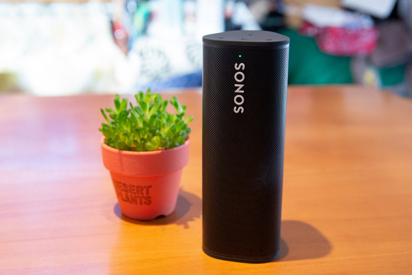 Sonosの新製品「ソノス ローム」レビュー　Alexa対応のモバイル防水スマートスピーカー、音質やAlexaとの会話を動画でチェック