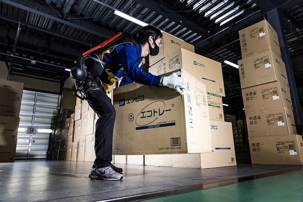 食品トレー・食品資材を取り扱うエフピコ物流がGerman Bionicの「Cray X」を導入 配送センター5拠点で活用