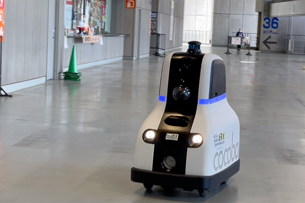 サッカーや自動車ファンの前にロボット達が大集合 【あいちロボットトランスフォーメーション(ARX)レポート(1)】展示ブース編