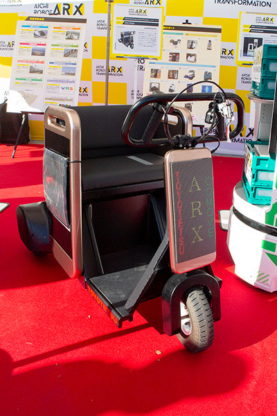 サッカーや自動車ファンの前にロボット達が大集合 【あいちロボットトランスフォーメーション(ARX)レポート(1)】展示ブース編