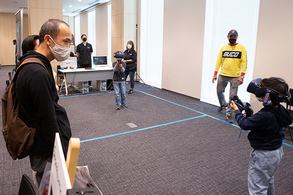 身長3mの身体拡張ロボット「スケルトニクス」がド迫力のデモを公開！超人スポーツを「羽田スマートシティEXPO 2021」で体験