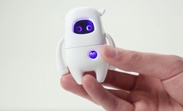 AKAの英会話学習ロボット「Musio」が、クラウドファンディング「Makuake」に登場！
