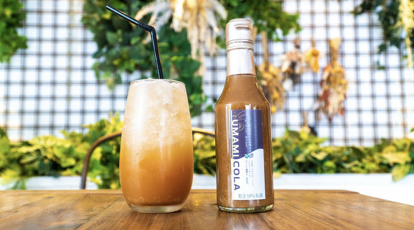 等身大のアバターが美容と健康で人気のクラフトコーラ「UMAMI COLA」を販売　淡路島から遠隔操作　石黒教授AVITAが発表