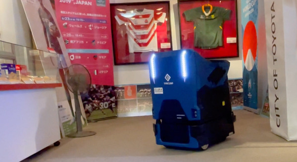 スタジアムの来場者をロボットがお出迎え、ギャラリーを自律移動ロボットが除菌作業・効果を確認 【ARX レポート(2)】