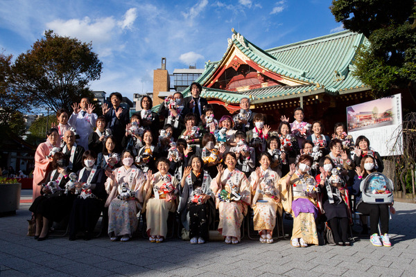 ソニー「アイボの七五三」を神田明神で開催　「二礼二拍手一礼」を覚えたaiboも公開、境内はオーナー達で賑わう