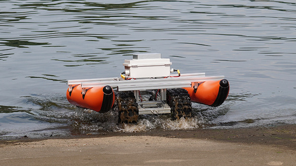 アトラックラボ、消防防災ロボット開発でアームレスキュー社と技術提携　災害時に活動支援を行う小型軽量ロボットを開発