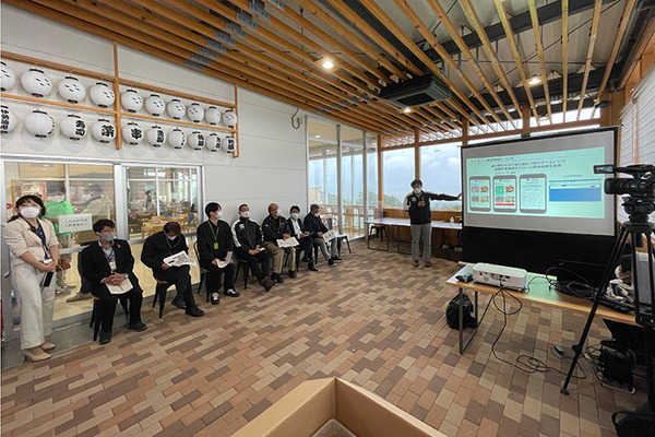 大地震や津波災害時にICTをどう防災活用できるのか(前編)　ソフトバンクの自律ドローンが避難所に物資を空輸　和歌山すさみ町で