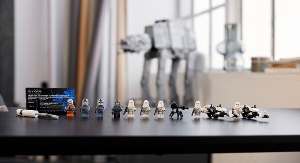 高さ約62cm「レゴ スター・ウォーズ AT-AT」ホスの戦いを完全再現！ルークなど9体のミニフィグとアクセサリー付き
