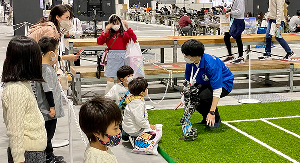 AI×ロボットの国際競技大会/展示イベントに家族連れ多数、活気で溢れる「ロボカップアジアパシフィック2021あいち」現地レポート