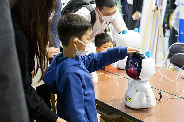 AI×ロボットの国際競技大会/展示イベントに家族連れ多数、活気で溢れる「ロボカップアジアパシフィック2021あいち」現地レポート