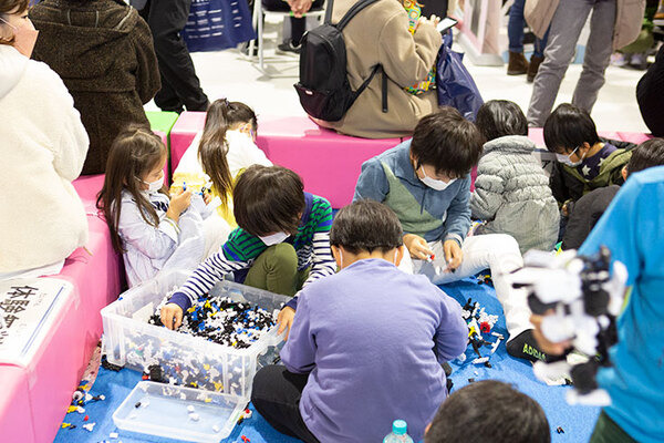 AI×ロボットの国際競技大会/展示イベントに家族連れ多数、活気で溢れる「ロボカップアジアパシフィック2021あいち」現地レポート