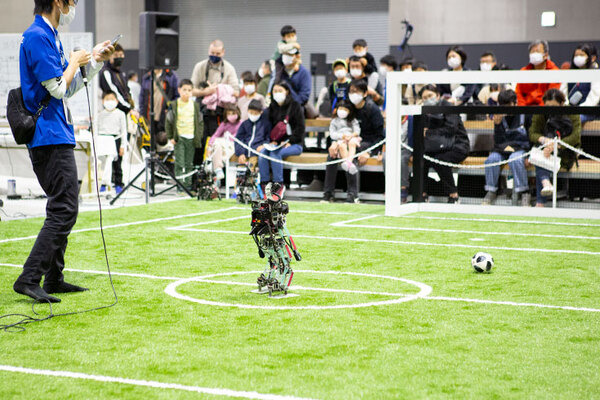 サッカー/生活支援/災害救助/産業革命4.0/ドローン 将来の社会実装に繋がる自律ロボットの競技大会「ロボカップ」 写真と動画で紹介