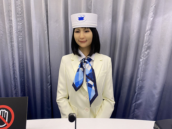 「変なホテル東京」4か所泊まり歩いてみた！受付ロボットの対応はまちまち、世界初のホログラム受付には忍者やイケメン執事も登場