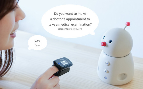 医療IoT機器とファミリーロボット「BOCCO emo」が連動　ユカイ工学「CES 2022」に出展　未発表の新体感プロダクトも初公開へ