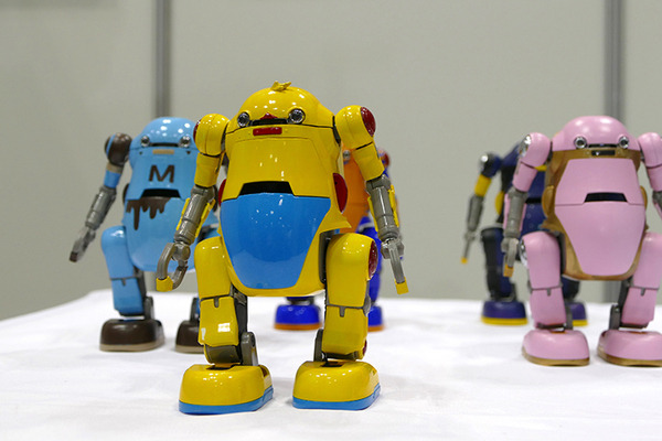 踊る教育用ロボからツアー用モビリティ、ソーラーパネル清掃ロボットまで 「新価値創造展2021」